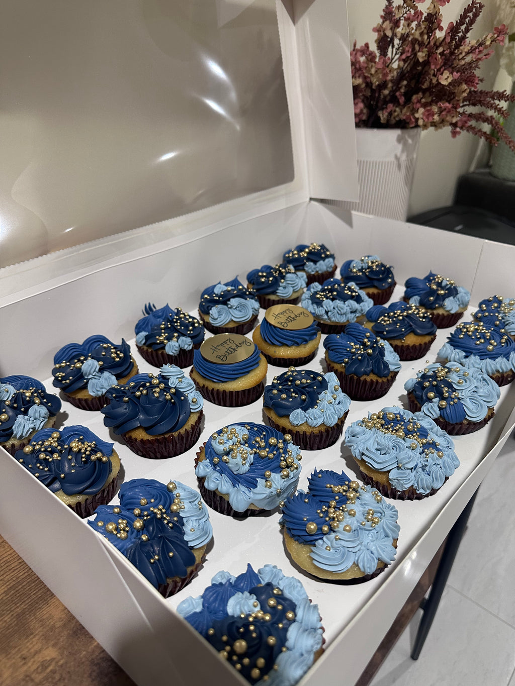 Custom or Deluxe Cupcake Boxes
