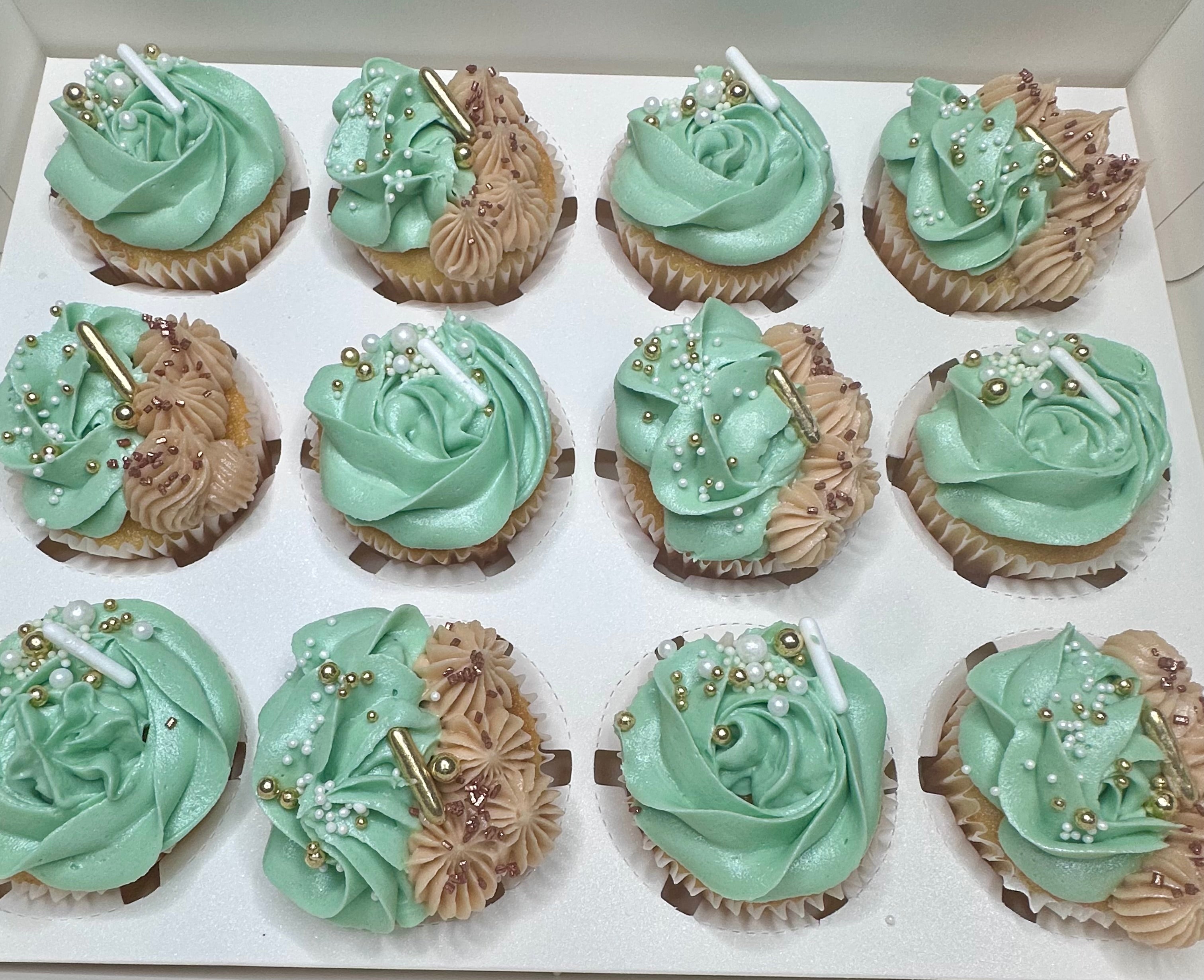 Custom or Deluxe Cupcake Boxes