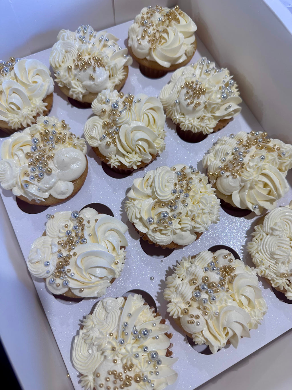 Custom or Deluxe Cupcake Boxes