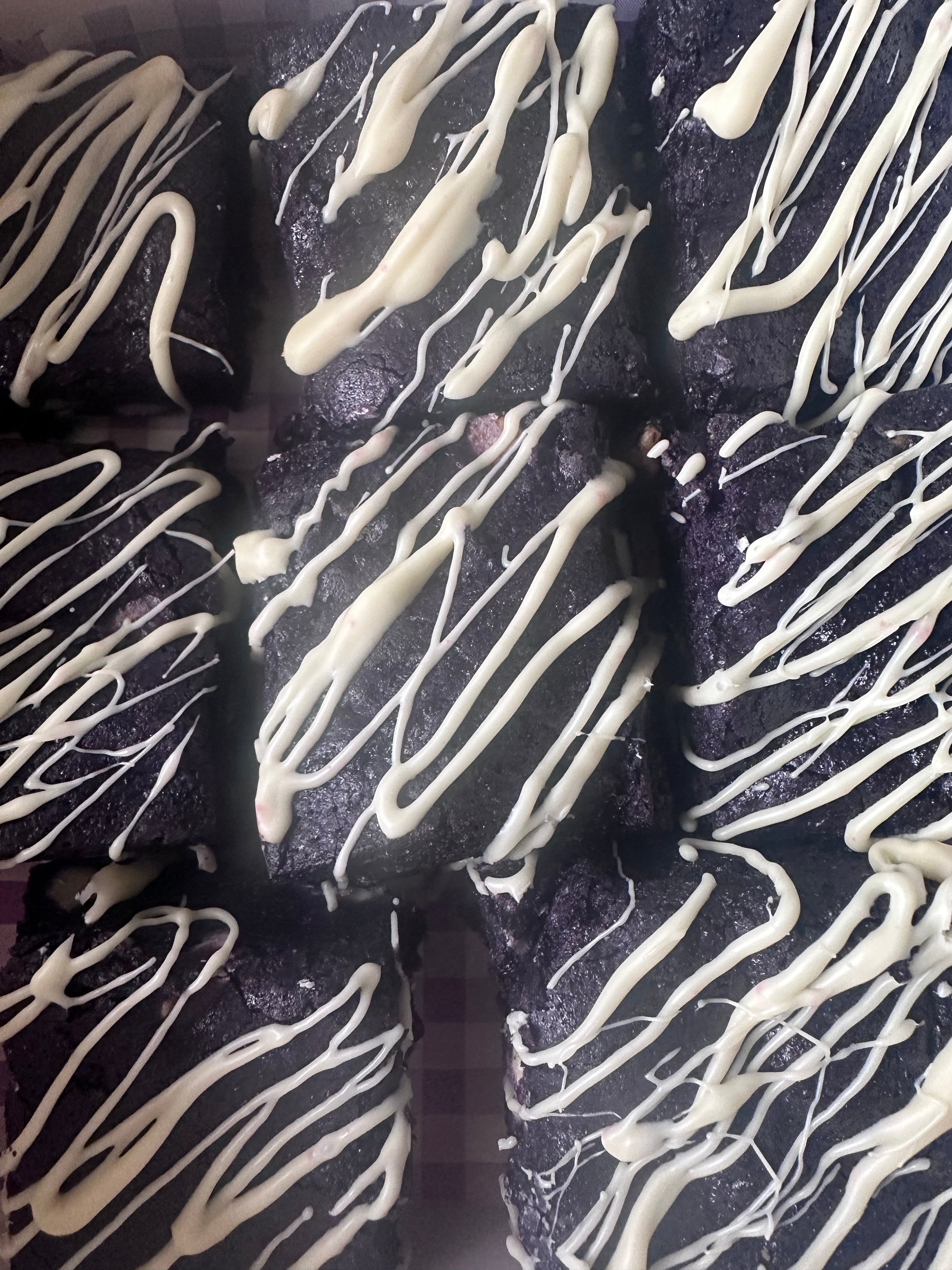 Single serve Brownies, Blondies and Bars - minimum order 6