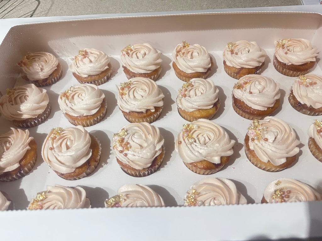 Custom or Deluxe Cupcake Boxes
