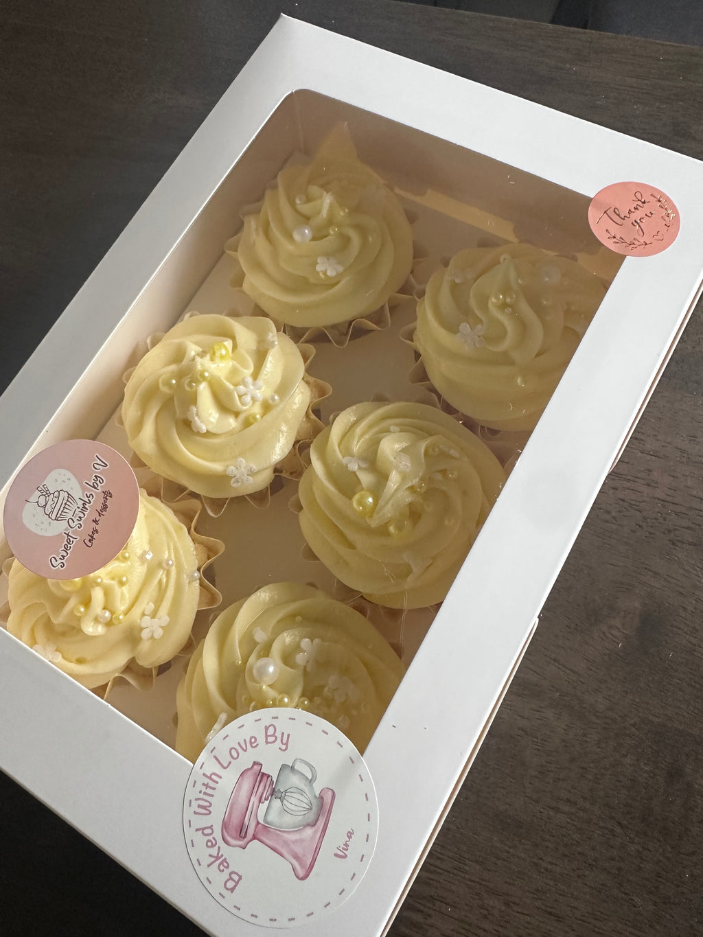 Custom or Deluxe Cupcake Boxes
